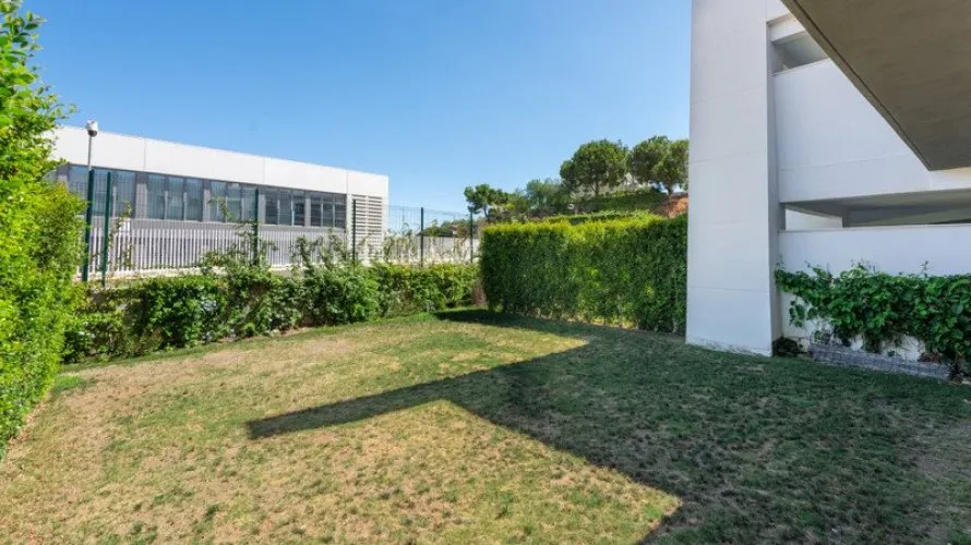 2 bedrooms apartment for sale , Estepona, Spain No. 563 № 18