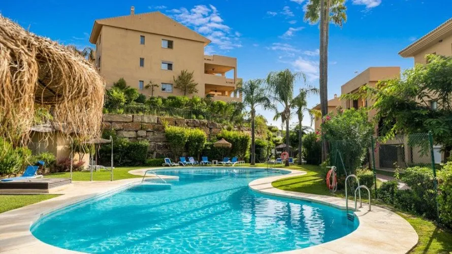 3 bedrooms apartment for sale , Estepona, Spain No. 445 № 20