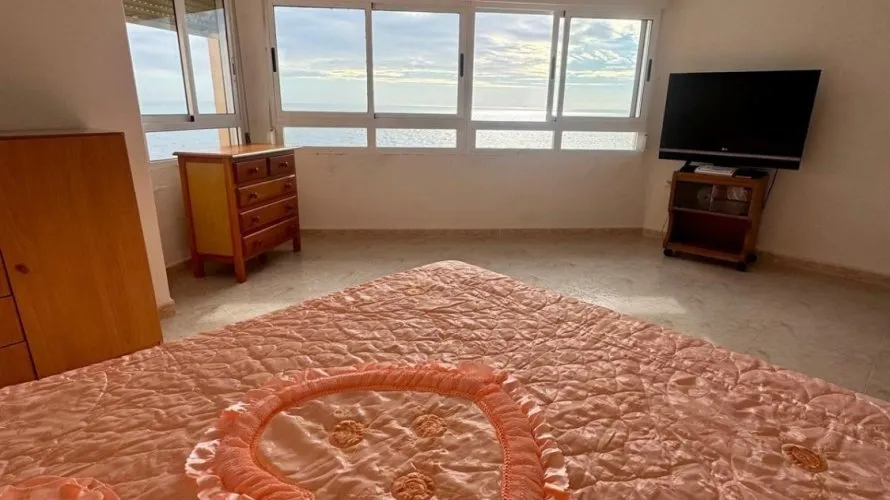 4 bedrooms apartment for sale , Torrevieja, Spain No. 1591 № 9