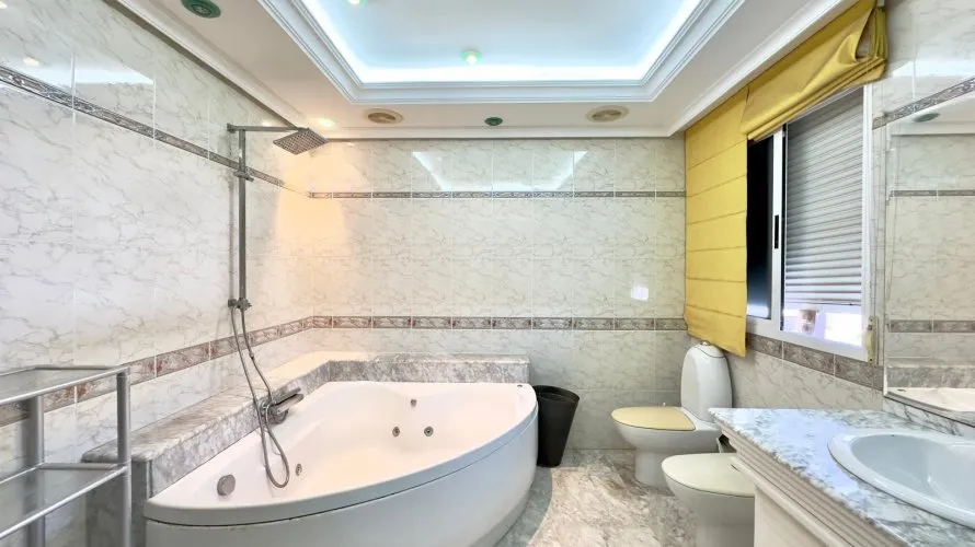 2 bedrooms penthouse for sale , Torrevieja, Spain No. 1582 № 13