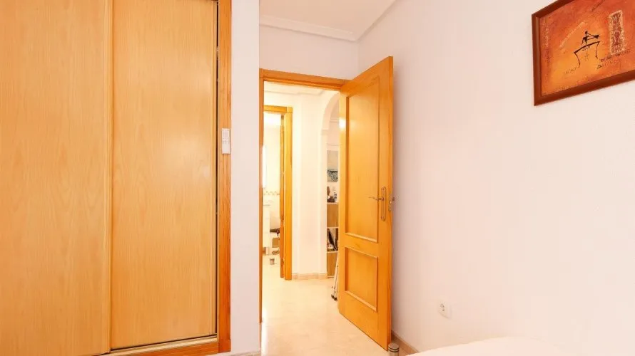 1 bedroom apartment for sale , Alicante, Spain No. 1718 № 10