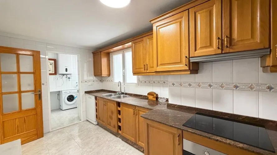 3 bedrooms apartment for sale , Torrevieja, Spain No. 1605 № 11