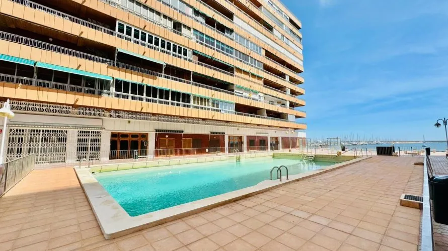 94m² apartment for sale , Torrevieja, Spain No. 1579 № 27