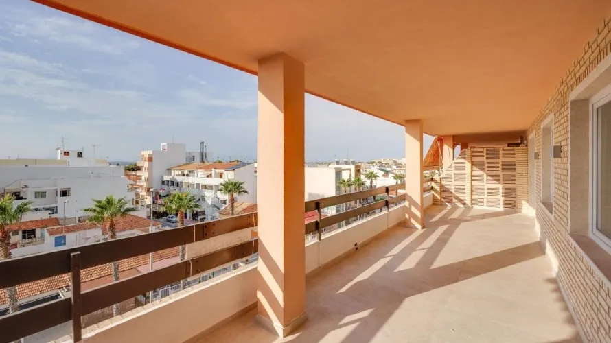 3 bedrooms apartment for sale , Torrevieja, Spain No. 1534 № 21