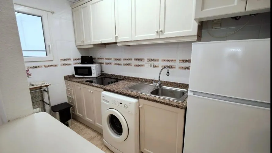 2 bedrooms apartment for sale , Torrevieja, Spain No. 1716 № 8