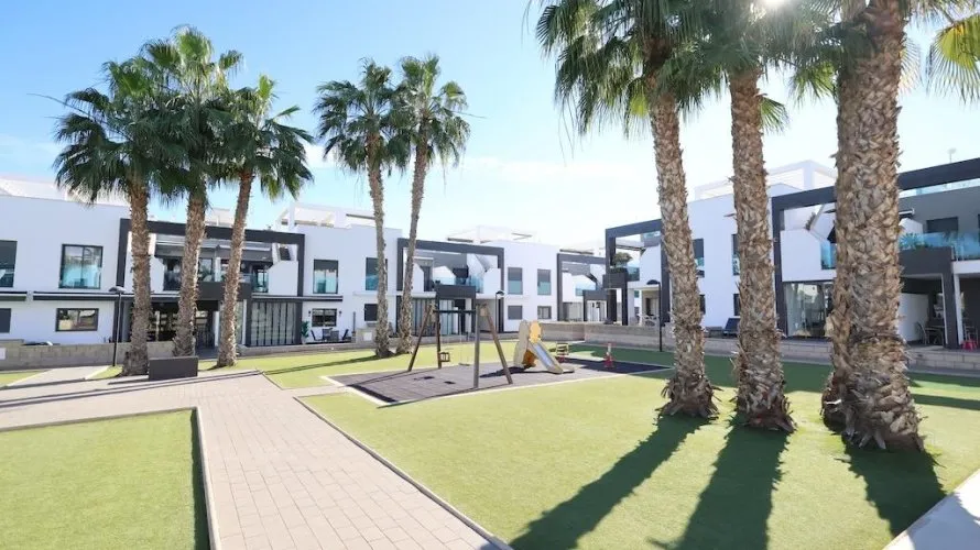 2 bedrooms apartment for sale , La Zenia, Spain No. 1565 № 2