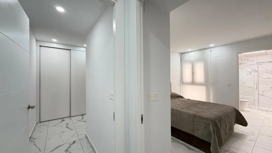 2 bedrooms apartment for sale, Torrevieja, Spain No. 1609 № 2
