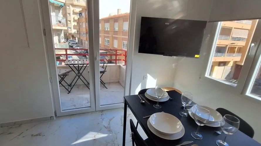 1 bedroom apartment for sale, Torrevieja, Spain No. 1661 № 1