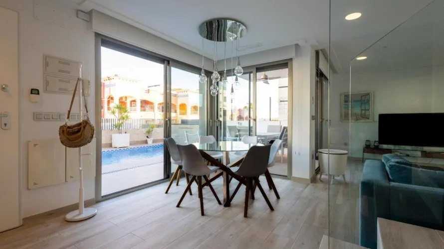 4 bedrooms apartment for sale, La Florida, Spain No. 1640 № 1