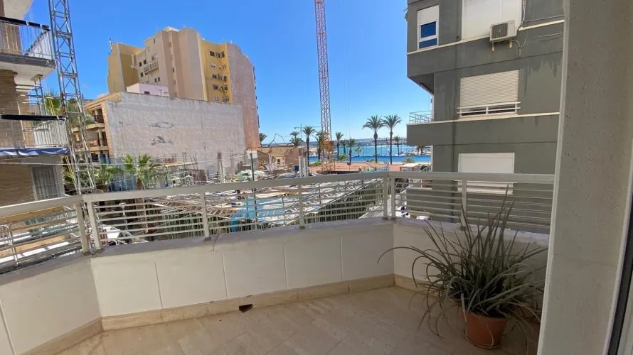 4 bedrooms apartment for sale, Torrevieja, Spain No. 1480 № 3