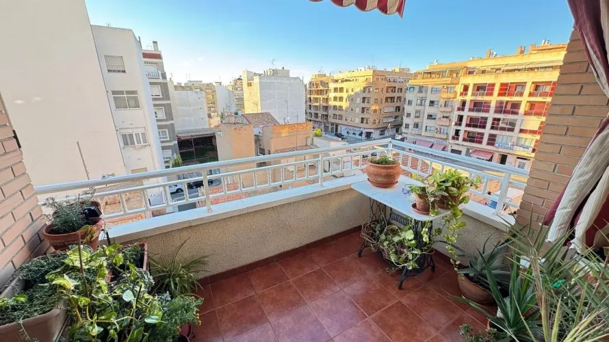 4 bedrooms apartment for sale, Torrevieja, Spain No. 1134 № 7