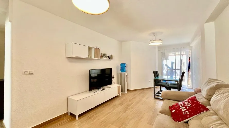 2 bedrooms penthouse for sale, Torrevieja, Spain No. 1633 № 9