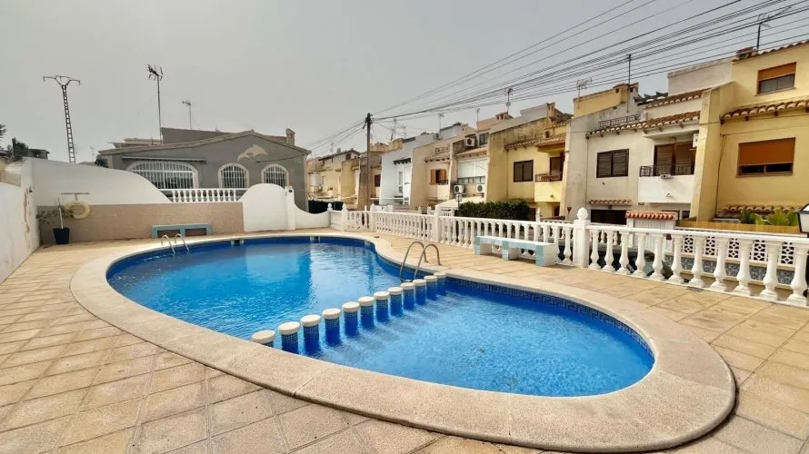 2 bedrooms apartment for sale, Torrevieja, Spain No. 1665 № 13