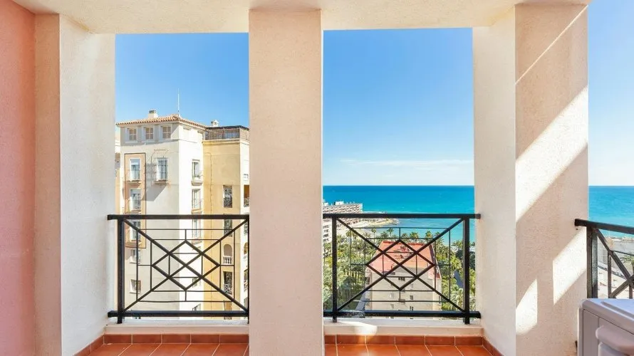 2 bedrooms apartment for sale, Torrevieja, Spain No. 1684 № 2