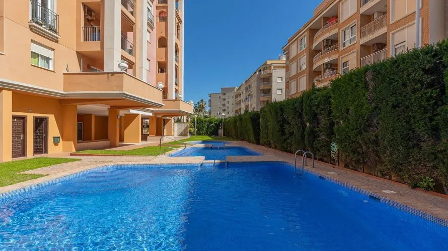 2 bedrooms apartment for sale, Torrevieja, Spain No. 1684 № 25