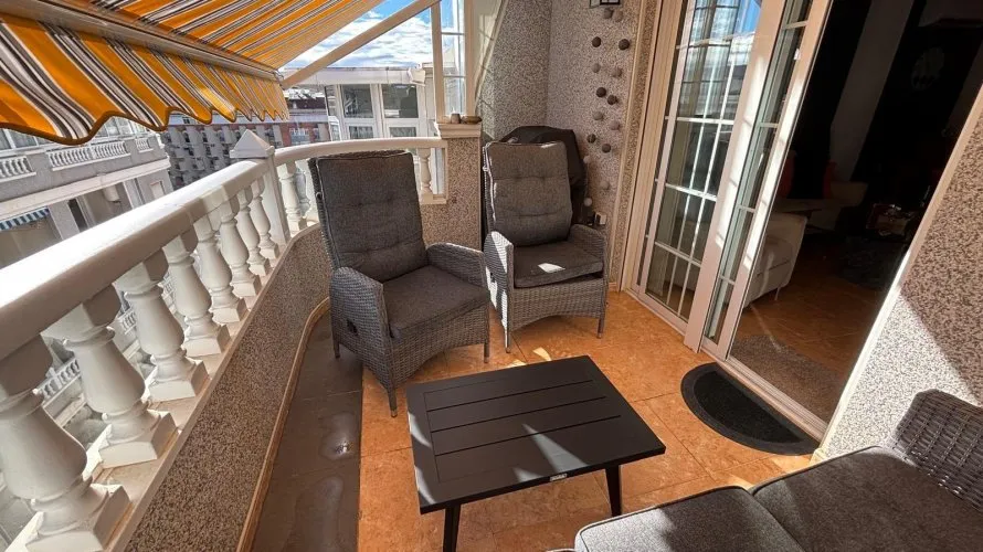 1 bedroom apartment for sale, Torrevieja, Spain No. 1153 № 1