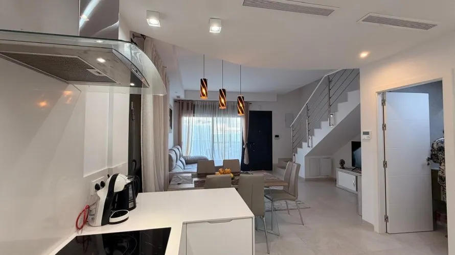 3 bedrooms apartment for sale, La Florida, Spain No. 1647 № 11