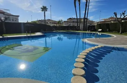 4 bedrooms penthouse for sale, Torrevieja, Spain No. 1386