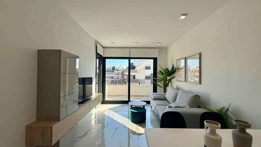 2 bedrooms penthouse for sale, Torrevieja, Spain No. 1610 № 15
