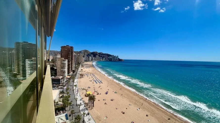 3 bedrooms apartment for sale, Benidorm, Spain No. 1422 № 8