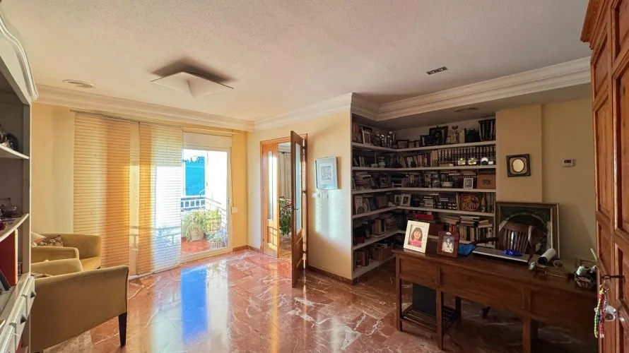 4 bedrooms apartment for sale, Torrevieja, Spain No. 1134 № 11
