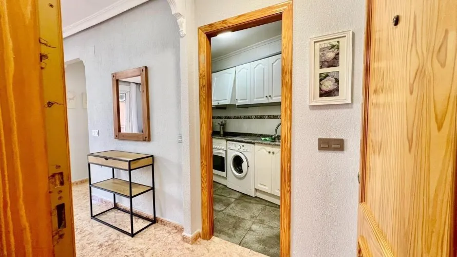 2 bedrooms apartment for sale, Torrevieja, Spain No. 1751 № 5