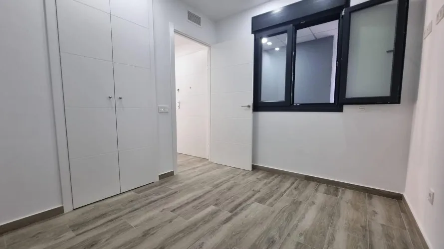 3 bedrooms apartment for sale, Torrevieja, Spain No. 1078 № 15