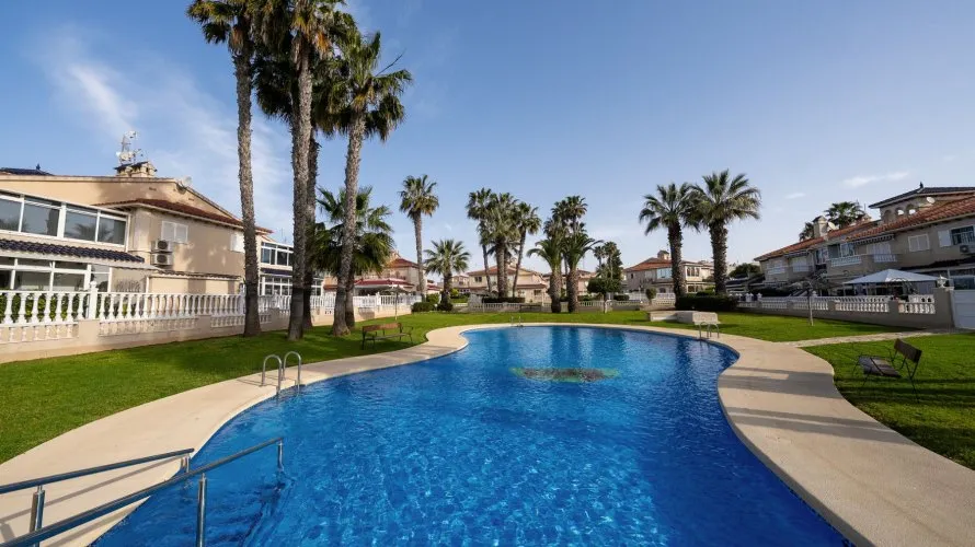 62m² apartment for sale, Alicante, Spain No. 1673 № 25