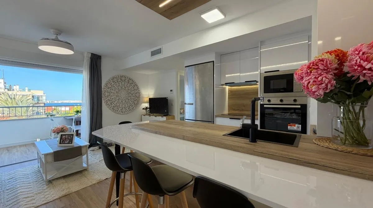 3 bedrooms apartment for sale, Torrevieja, Spain No. 1139