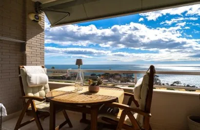 4 bedrooms apartment for sale, Villajoyosa, Spain No. 1645