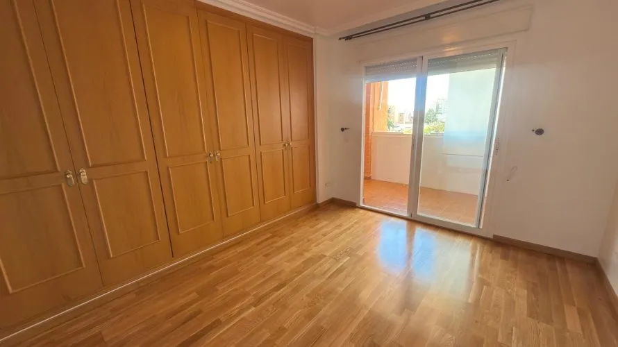 3 bedrooms apartment for sale, Alicante, Spain No. 1086 № 13