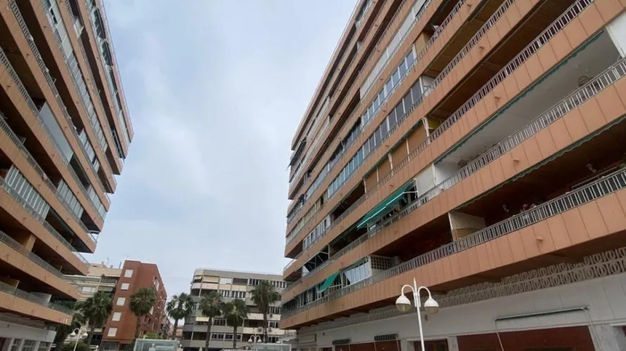 3 bedrooms apartment for sale, Torrevieja, Spain No. 1094 № 21
