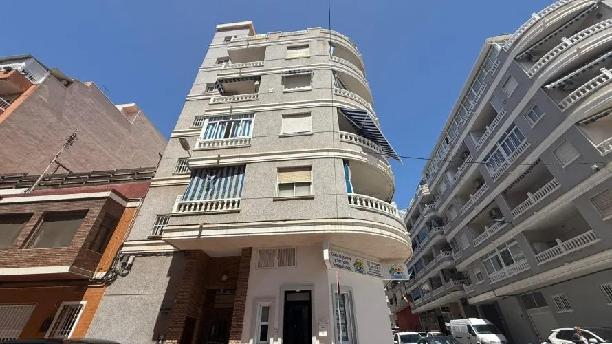 2 bedrooms penthouse for sale, Torrevieja, Spain No. 1753 № 22