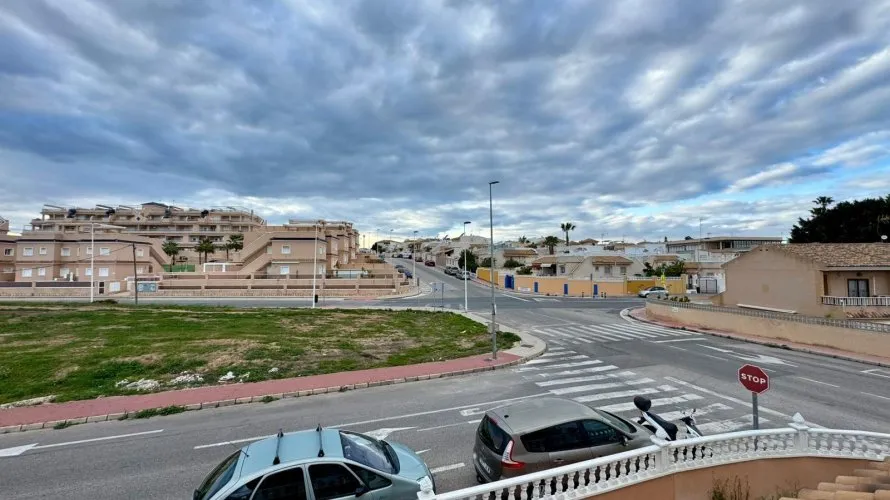 3 bedrooms apartment for sale, Torrevieja, Spain No. 1639 № 24