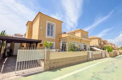 70m² apartment for sale, Los Balcones, Spain No. 1774