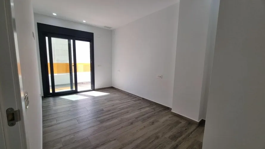 3 bedrooms apartment for sale, Torrevieja, Spain No. 1078 № 8