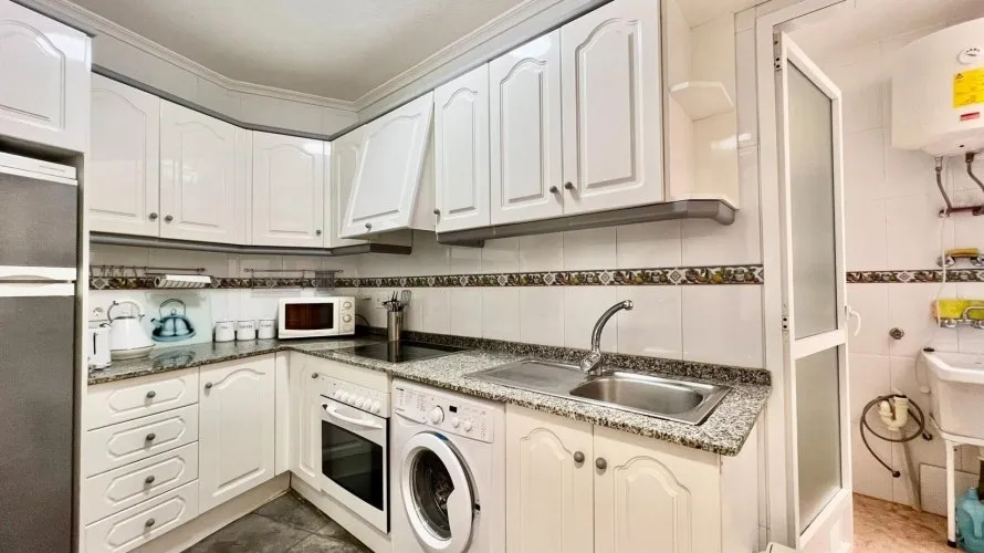 2 bedrooms apartment for sale, Torrevieja, Spain No. 1751 № 27