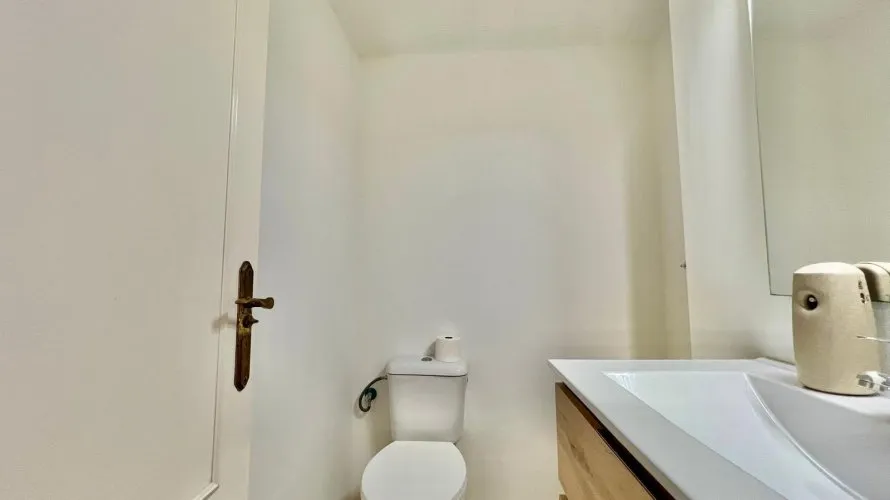 2 bedrooms penthouse for sale, Torrevieja, Spain No. 1633 № 26