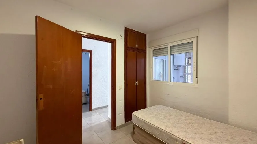 4 bedrooms apartment for sale, Torrevieja, Spain No. 1628 № 9