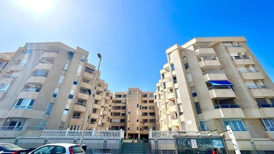 2 bedrooms penthouse for sale, Torrevieja, Spain No. 1633 № 3