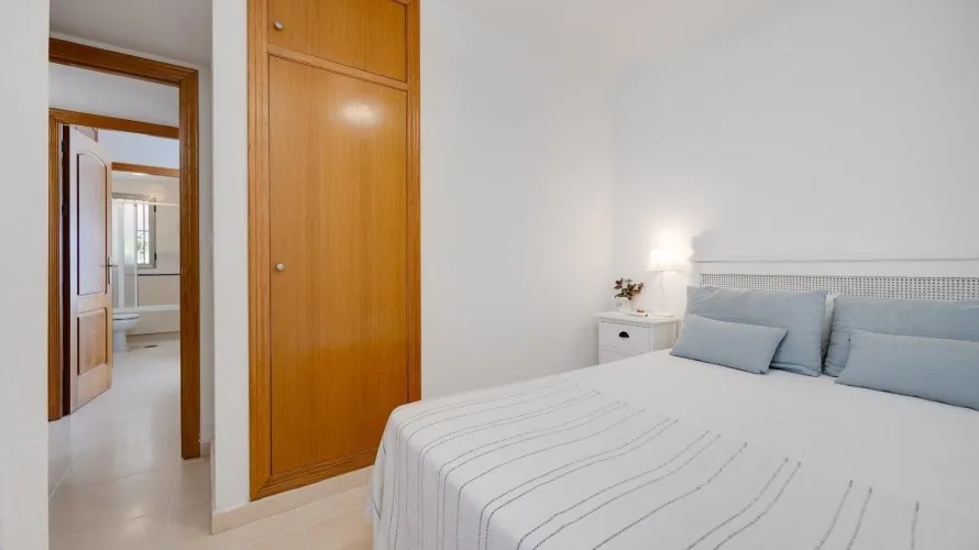 3 bedrooms penthouse for sale, Torrevieja, Spain No. 1622 № 28
