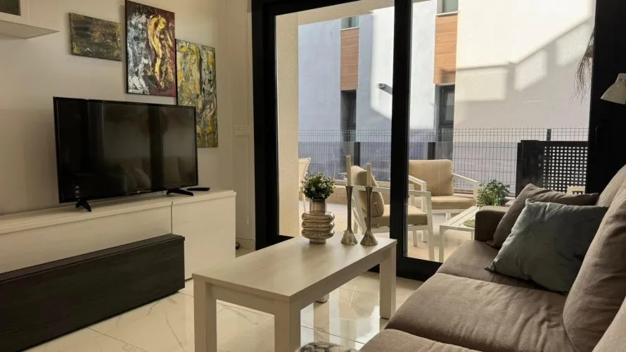 2 bedrooms apartment for sale, Guardamar del Segura, Spain No. 1852 № 6