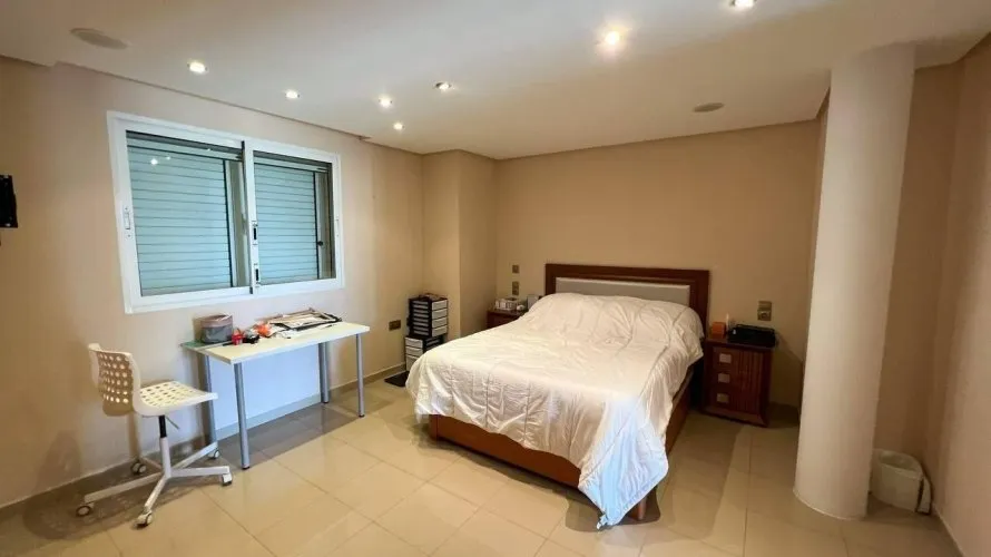 4 bedrooms apartment for sale, Manises, Spain No. 1789 № 11