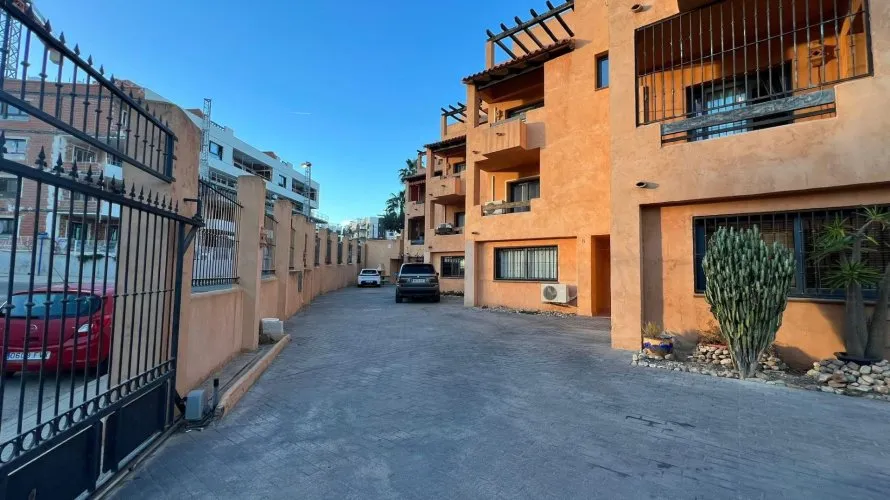 3 bedrooms duplex for sale, Villamartin, Spain No. 1798 № 5