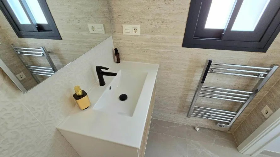 2 bedrooms penthouse for sale, Torrevieja, Spain No. 1881 № 15