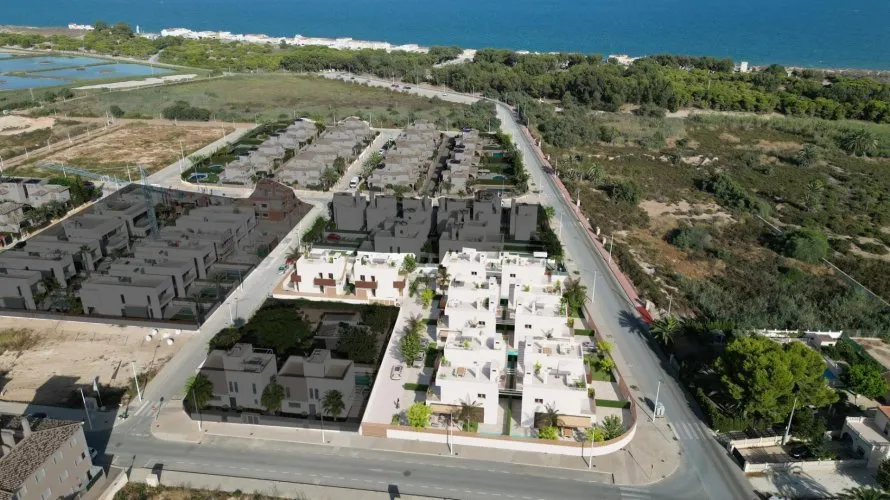 3 bedrooms apartment for sale, La Marina, Spain No. 1796 № 1