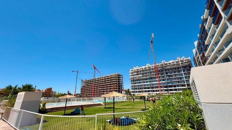 2 bedrooms apartment for sale, Torrevieja, Spain No. 2140 № 4