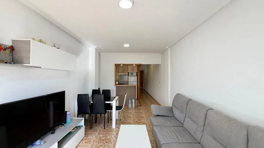 2 bedrooms apartment for sale, Torrevieja, Spain No. 2254 № 11