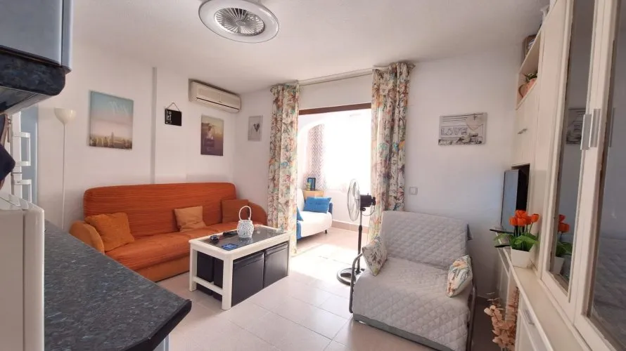 39.99m² apartment for sale, Nueva Torrevieja, Spain No. 2203 № 7