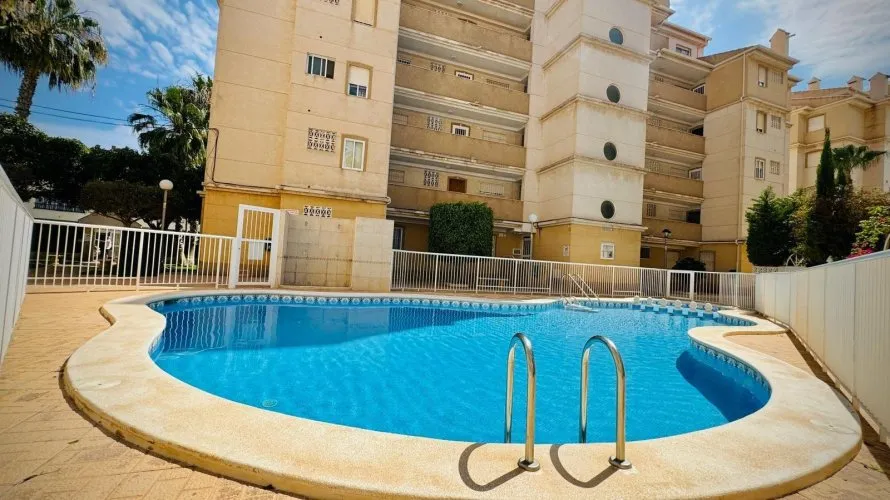 1 bedroom apartment for sale, Torrevieja, Spain No. 2369 № 1